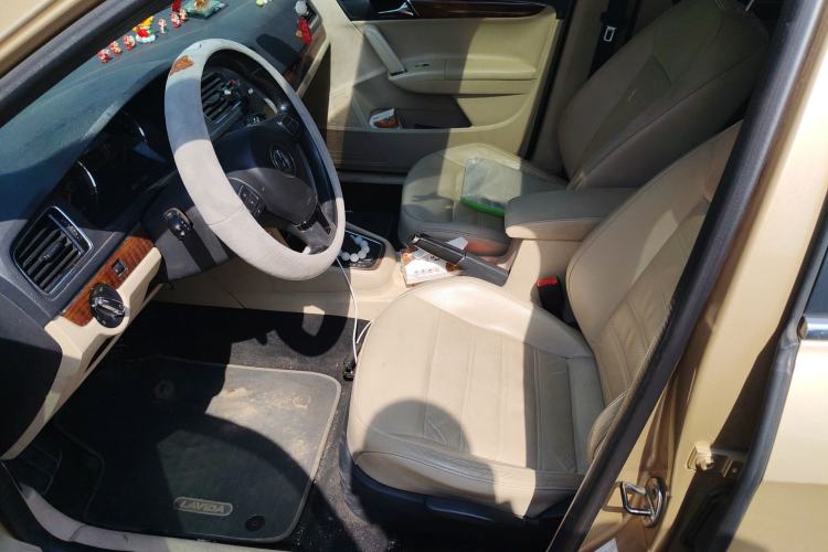 Used Volkswagen Lavida 2013 1.6L Automatic Luxury Edition Left Front Seat