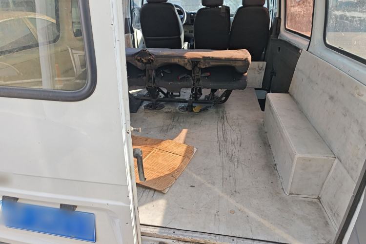 Used JMC Transit 2017 2.8T Commercial Version Short Wheelbase Mid-Roof 6/7/8-Seater JX493