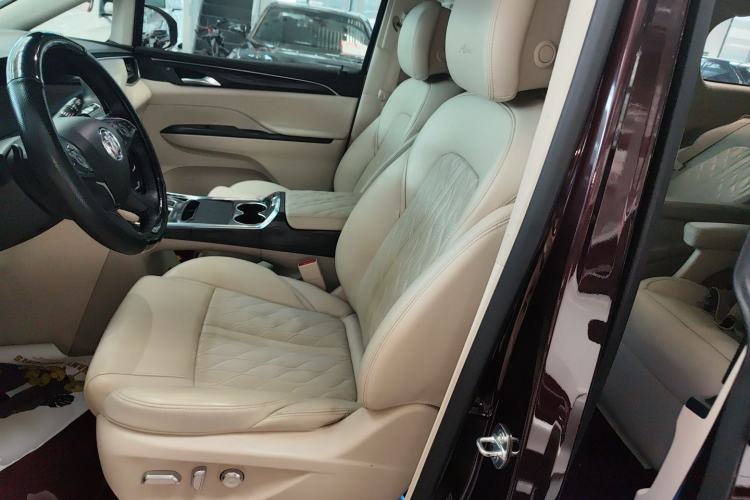 Used Buick GL8 2020 Avenir Avia Six-Seat Deluxe Edition Left Front Seat