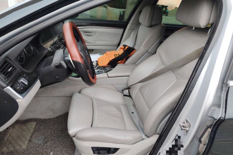 Used BMW 5 Series 2011 535Li Luxury Model
