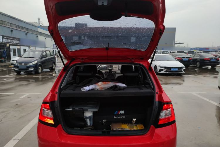 Used Skoda Fabia 2016 1.4L Automatic Car Enjoy Edition Trunk