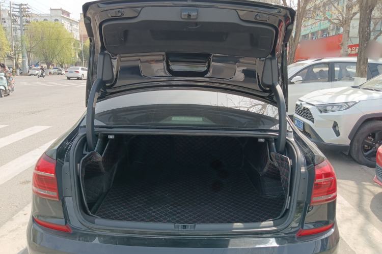 Used Volkswagen Passat 2016 1.8T Government Procurement Version (CEA Engine + 6AT) Trunk