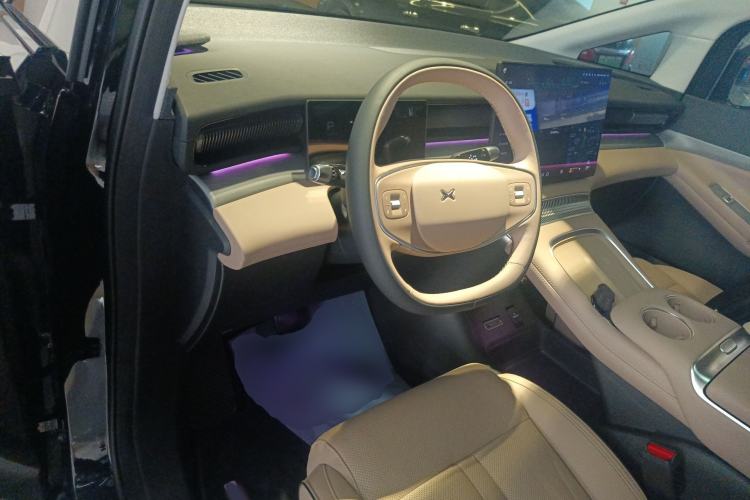 Used XPeng X9 2024 640 All-Wheel Drive High-Performance Max
