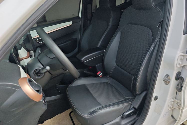 Used Dongfeng NAMMI BOX 2022 Chasing Wind Edition 331 km Standard Model
