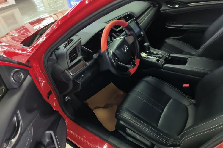 Used Honda Civic 2021 HATCHBACK 220TURBO CVT New Trendsetter Driver Seat