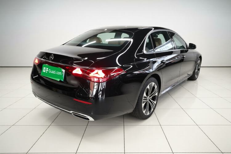 Used Mercedes-Benz E-Class New Energy 2024 E 350 e L Plug-in Hybrid Sedan Rear Right 45 Deg