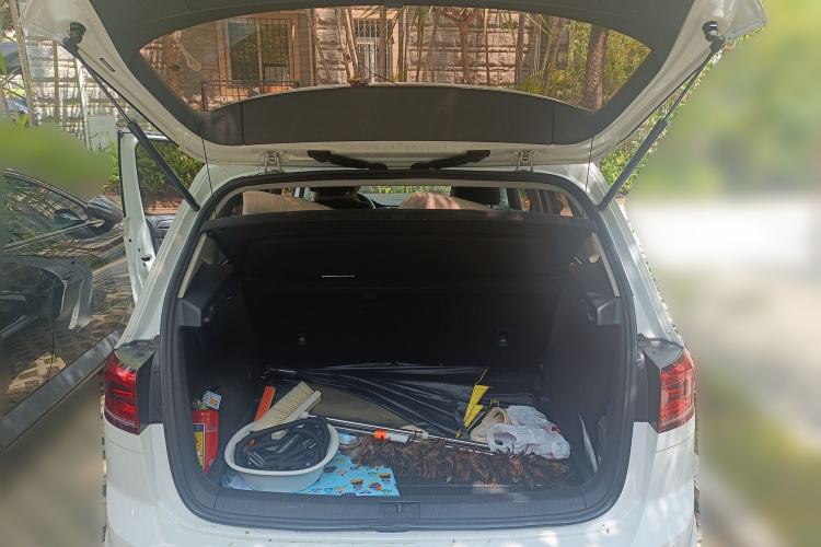 Used Volkswagen Golf Sportsvan 2018 230TSI Automatic Trend Edition Trunk