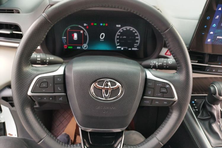 Used Toyota SIENNA 2021 2.5L Hybrid Ultimate Edition Steering Wheel