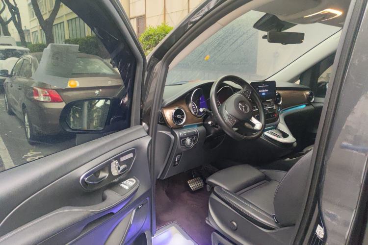 Used Mercedes-Benz V-Class 2022 V 260 L Long-wheelbase Luxury Edition Driver Seat