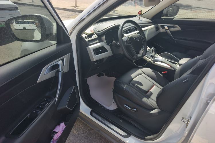 Used Geely Auto Emgrand X7 Sport 2020 1.8TD DCT Two-Wheel Drive Smart Connect 4G-Enabled Version
