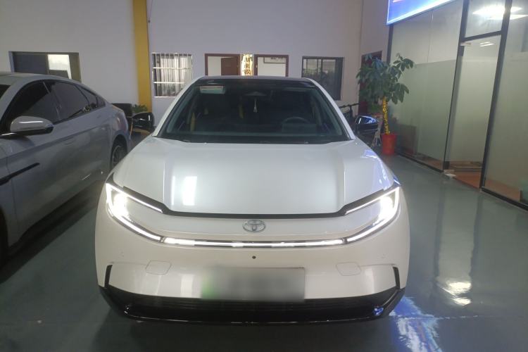 Used Toyota bZ5 2025 Model 550 PRO
