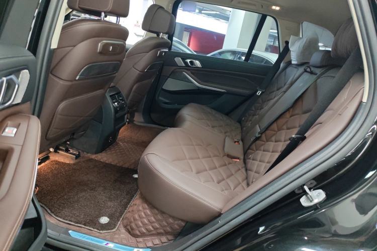 Used BMW X5 2026 Model, xDrive 30Li Prestige M Sport Night Package
