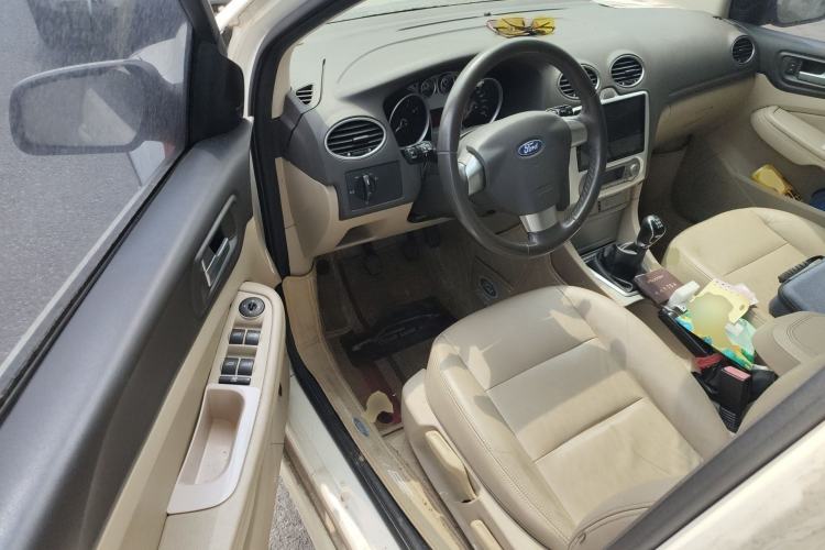 Used Ford Focus 2013 Hatchback Classic 1.8L Manual Fashion Edition Driver Seat