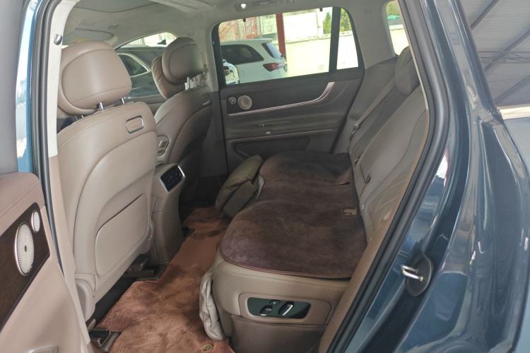 Used Hima AITO M9 2024 Range-Extended Ultra Version 52 kWh 5-Seater Model Left Rear Seat