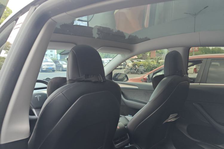 Used Tesla Model Y 2022 Rear-Wheel-Drive Version
