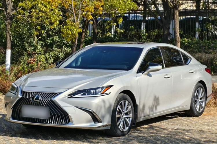 Used Lexus ES 2020 200 Excellence Edition