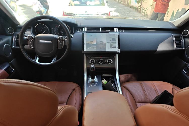 Used Land Rover Range Sport 2017 3.0 SE European Version Center Console