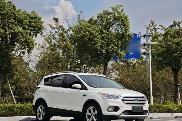 Used Ford Kuga 2017 EcoBoost 180 Two-Wheel-Drive Platinum Edition