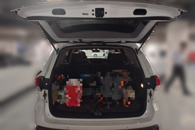 Used Toyota Highlander 2021 2.0T Four-Wheel Drive Luxury Edition 7 Seats Trunk