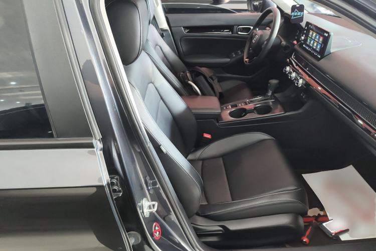 Used Honda Civic 2023 240TURBO CVT Dynamic Edition
