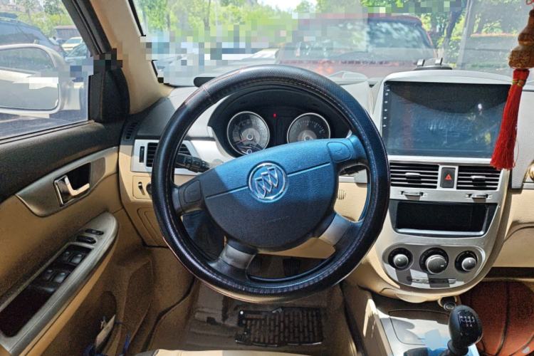 Used Buick Excelle 2013 1.5L Manual Classic Model
