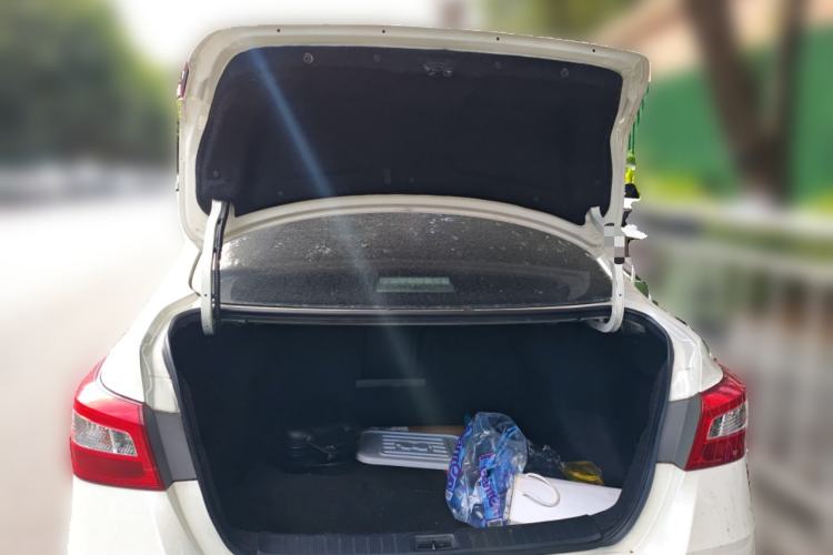 Used Nissan Sylphy 2019 1.6XV CVT Smart Connect Luxury Edition China VI Standard