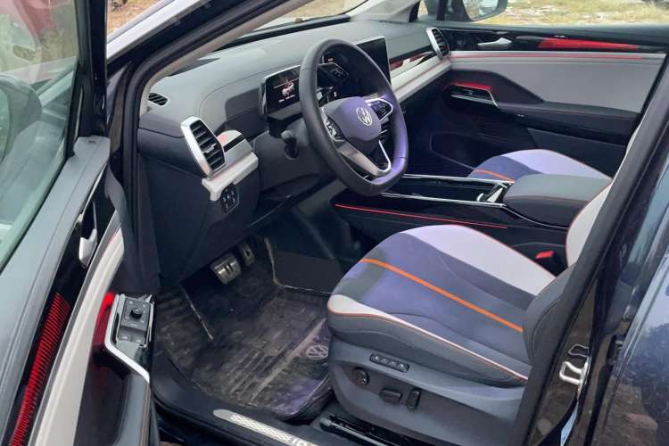 Used Volkswagen ID.6 CROZZ 2022 Long-Range PRO Edition