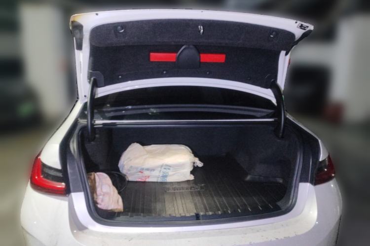 Used BMW i3 2023 eDrive 40 L Midnight Sports Package Trunk