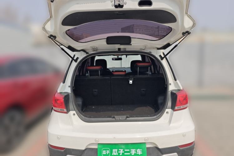 Used Haval H1 2016 Red-Label 1.5L AMT Luxury Model