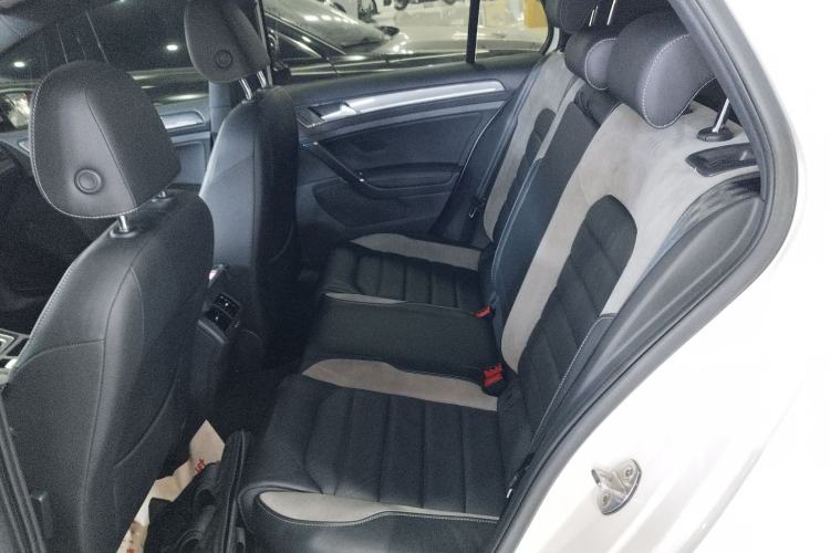 Used Volkswagen Golf 2018 280TSI Automatic R-Line Model
