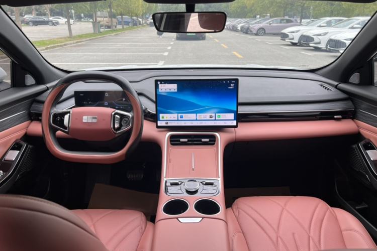 Used Geely Galaxy L6 2025 EM-i 60km Launch Edition
