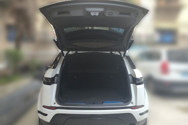 Used Land Rover Range Evoque 2021 Range Rover L 249 PS R-Dynamic SE Luxury Edition Trunk