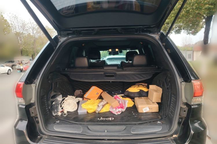 Used Jeep Grand Cherokee 2015 3.6L Luxury Navigation Edition
