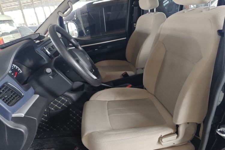 Used FORTHING Lingzhi 2023 M5L 1.6L Base Model 5 Seats Left Front Seat