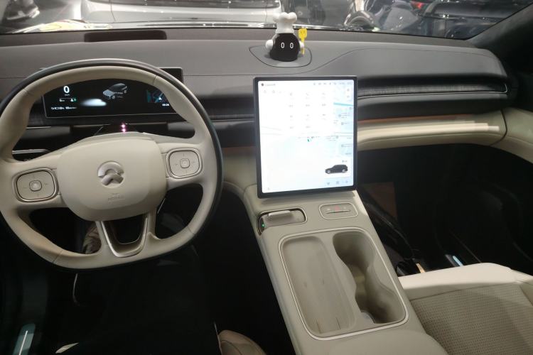 Used Nio ES6 2024 75 kWh
