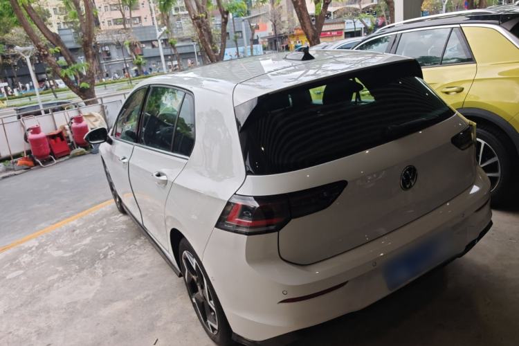 Used Volkswagen Golf 2025 300TSI R-Line Rear Left 45 Deg