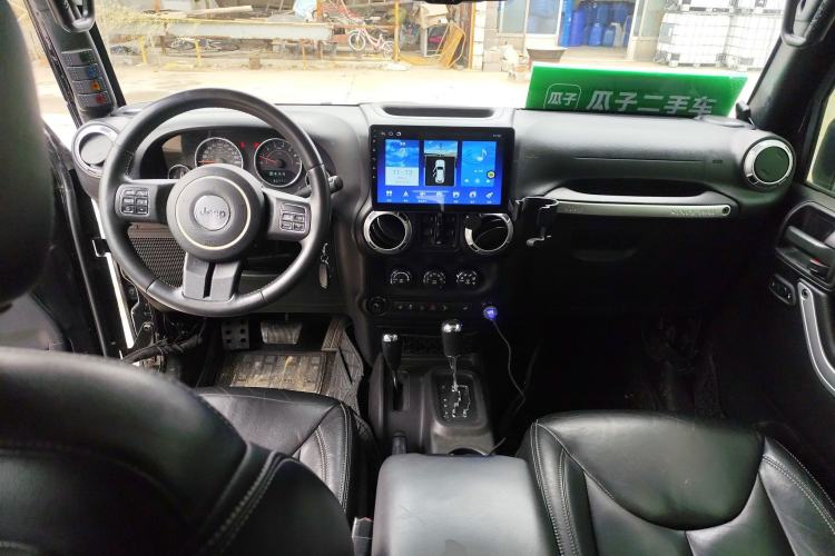 Used Jeep Wrangler 2015 3.6L Rubicon Four-Door Edition