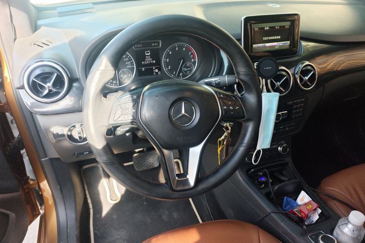 Used Mercedes-Benz B-Class 2012 B 180 Steering Wheel