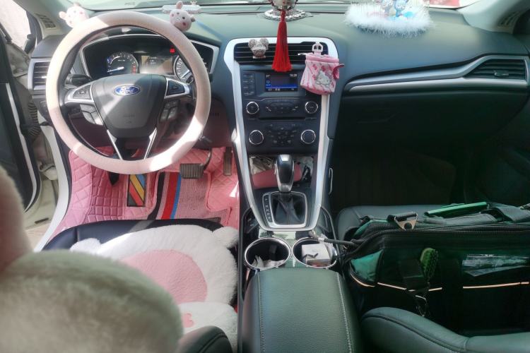 Used Ford Mondeo 2013 1.5L GTDi180 Fashion Edition Center Console