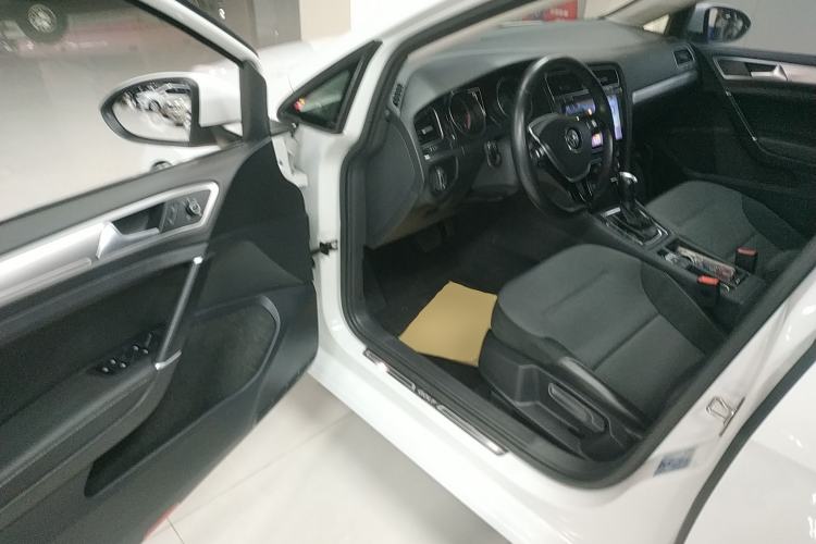 Used Volkswagen Golf 2018 1.6L Automatic Comfort Model