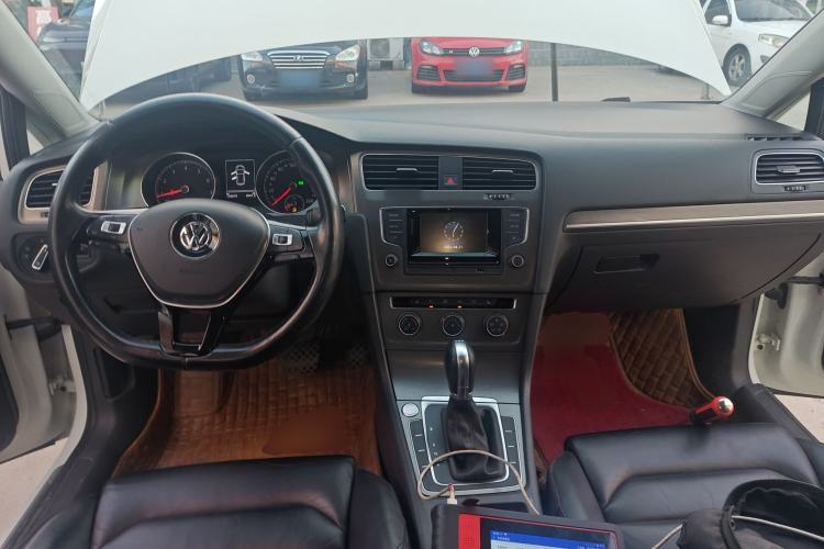 Used Volkswagen Golf 2016 230TSI Automatic Luxury Version