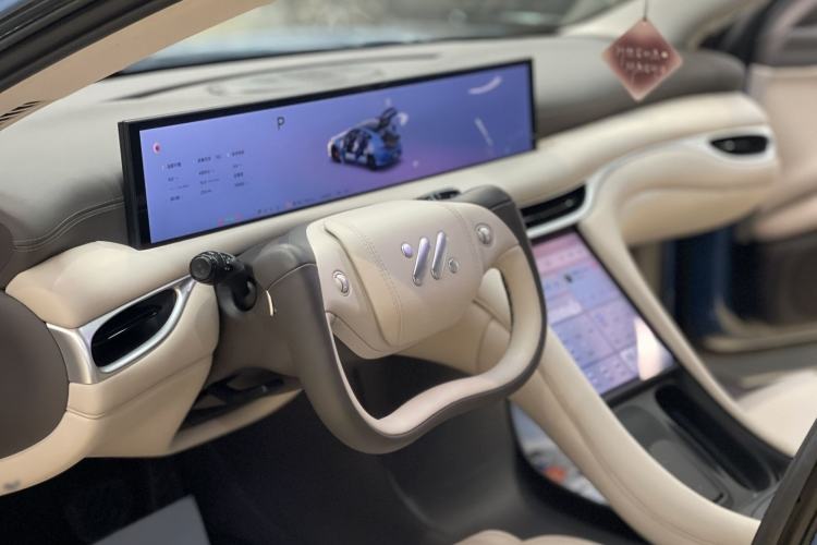 Used IM L6 2024 Max Standard Edition Interior 1