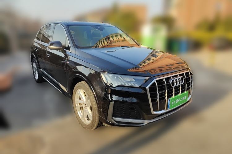 Used Audi Q7 2021 45 TFSI quattro S line Sport model