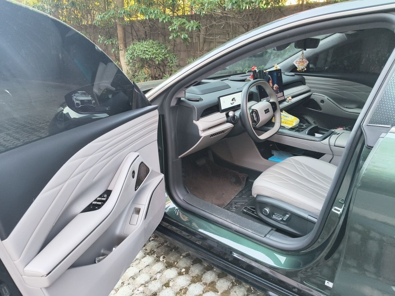 Geely Galaxy 8 2025 130km EM-i Flagship Edition — снимка 16