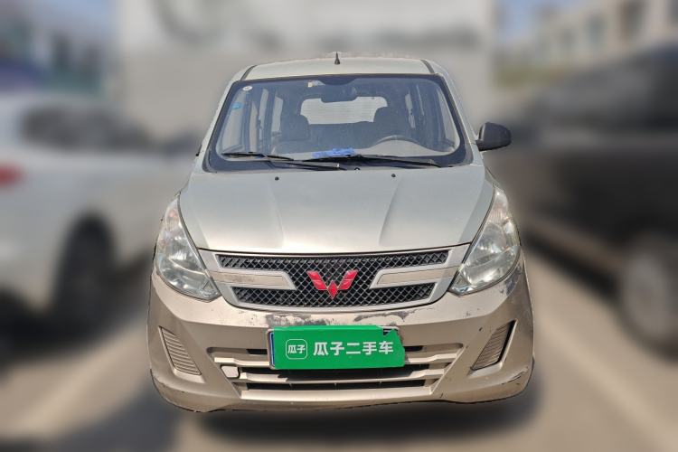 Used Wuling Rongguang V 2016 1.5L Practical Version Front