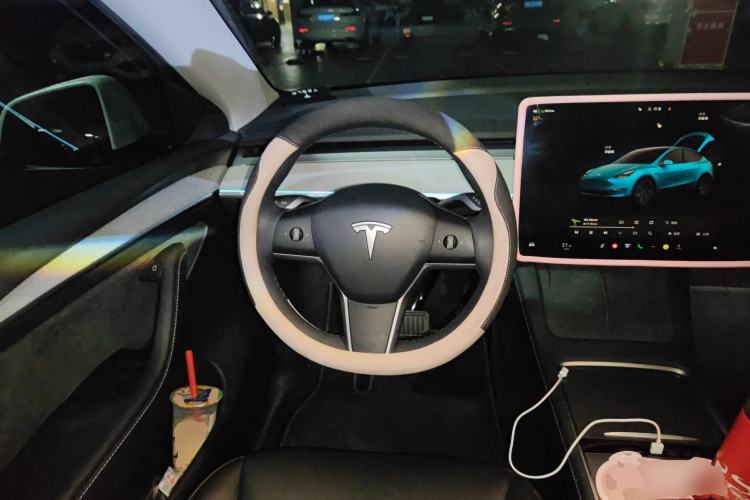 Used Tesla Model Y 2024 Rear-Wheel-Drive Version Steering Wheel