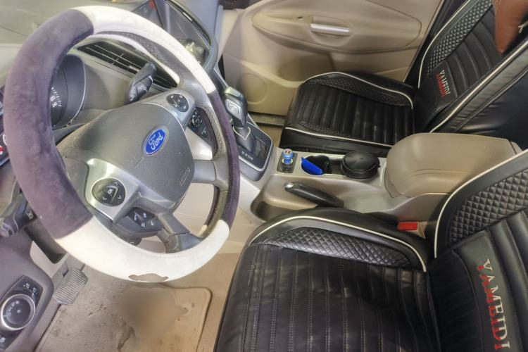 Used Ford Kuga 2015 2.0L GTDi Four-Wheel Drive Prestige Model Left Front Seat