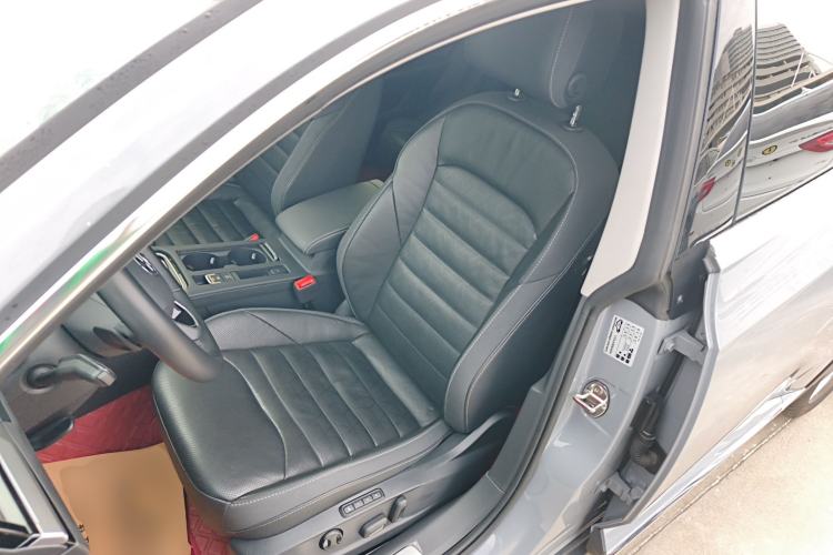 Used Volkswagen FAW-Volkswagen CC 2023 Hunting Vehicle 380TSI Hunter's Heart Edition