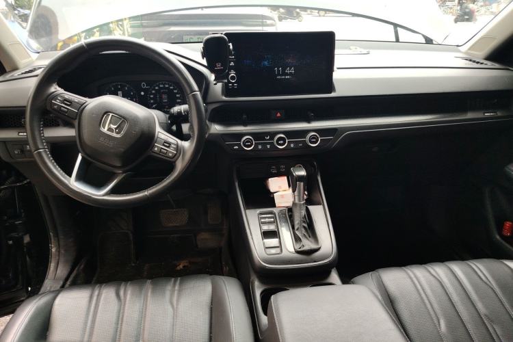 Used Honda Breeze 2023 240TURBO Two-Wheel-Drive Luxury Edition 5 Seats Center Console