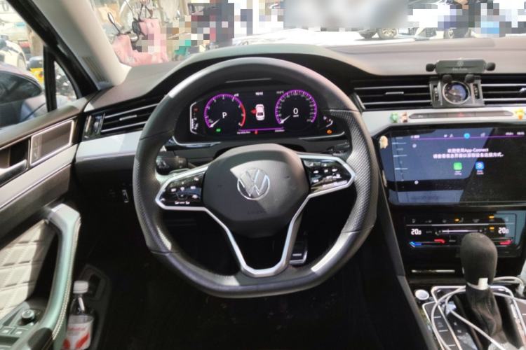 Used Volkswagen Magotan 2023 2 Million Units Commemorative Edition 330TSI DSG Luxury Version Steering Wheel